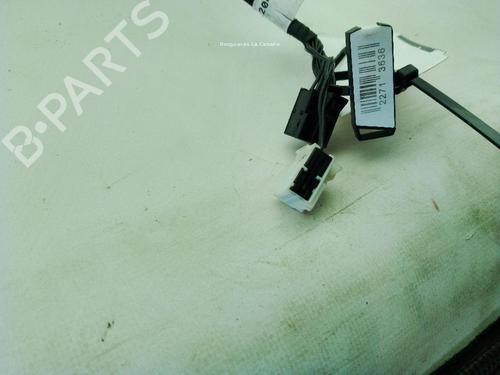 Left mirror MERCEDES-BENZ C-CLASS (W204) C 200 CDI (204.001) | BP29554782C26 