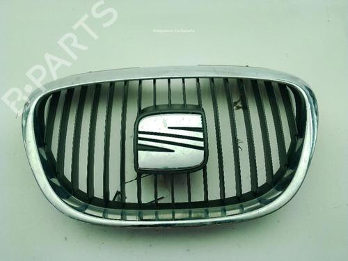 Used Grille SEAT ALTEA (5P1) 2.0 TDI 16V (140 hp) 29554878