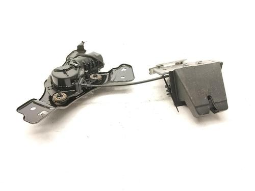 Tailgate lock LYNK & CO 01 PHEV | BP38795061C101 - Image 2