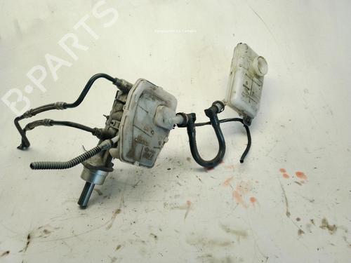 Used Brake master cylinder RENAULT TRAFIC III Van (FG_) 2.0 dCi 120 (FGMN) (120 hp) 29605856