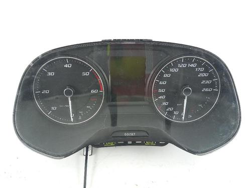 Used Instrument cluster SEAT ATECA (KH7, KHP) 1.0 TSI (116 hp) 31990208