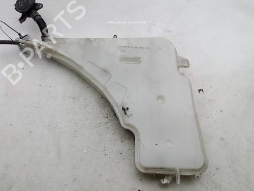 Used Windscreen washer tank BMW 3 (F30, F80) 318 d (143 hp) 22687157