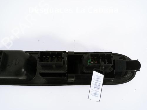 Used Left front window switch Left front window switch PEUGEOT 307 (3A/C) 2.0 HDi 90 (90 hp) 39578807 39578807