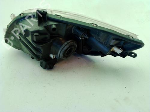 Left headlight TOYOTA YARIS (_P9_) 1.4 D-4D (NLP90_, NLP90R) | BP29498102C28 