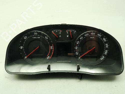 Used Instrument cluster Instrument cluster SKODA SUPERB I (3U4) [2001-2008] 34237783 34237783