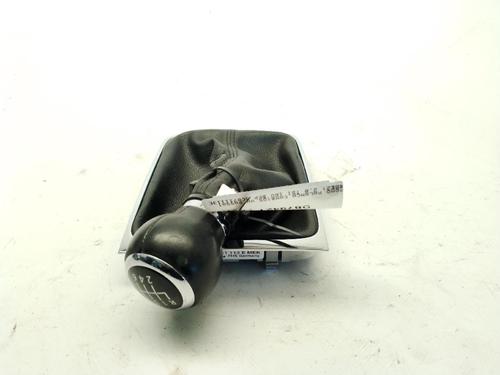 Used Shift knob VW PASSAT B6 (3C2) 2.0 TDI 16V (140 hp) 30146476