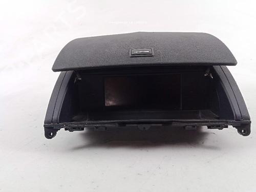 display-monitor-mercedes-benz-c-class-t-model-s204-2007-2008-2009-2010-2011-2012-2013-2014-39578775 main image