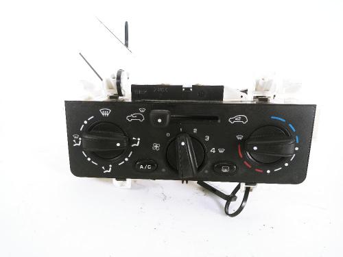 Used Climate control Climate control CITROËN C3 I (FC_, FN_) 1.1 i (60 hp) 31990331 31990331
