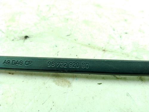 Front windshield wiper arm PEUGEOT 2008 I (CU_) 1.6 HDi | BP24044037C143 