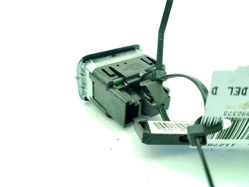 Right front window switch INFINITI Q30 1.5 D | BP31352374I26 - Image 2