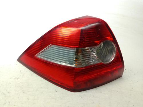 Venstre baglygte RENAULT MEGANE II Saloon (LM0/1_) 1.5 dCi (LM02, LM13, LM2A) (101 hp) 30747159