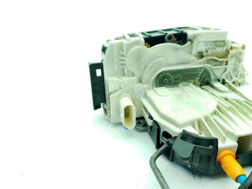 Front left lock INFINITI Q30 1.5 D | BP31352347C98