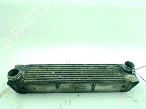 Używane Intercooler / Chłodnica powietrza doładowującego BMW 5 (E60) 535 d (272 hp) 30803409