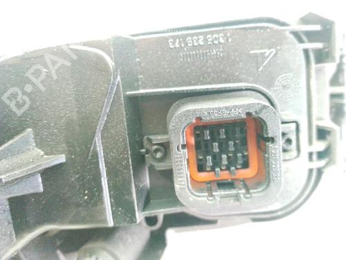 Right headlight FORD MONDEO III (B5Y) 2.2 TDCi | BP29821865C29