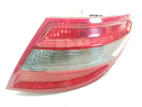 right-taillight-mercedes-benz-c-class-w204-2007-2008-2009-2010-2011-2012-2013-2014-2015-35943216 main image