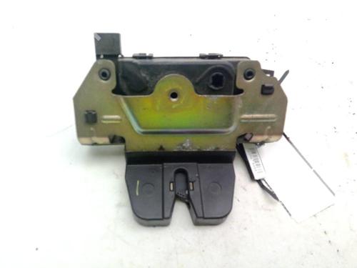 Used Tailgate lock OPEL ZAFIRA / ZAFIRA FAMILY B (A05) 1.6 (M75) (115 hp) 26446943