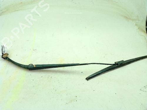 front-windshield-wiper-arm-renault-kadjar-ha_-hl_-2015-24948474 main image