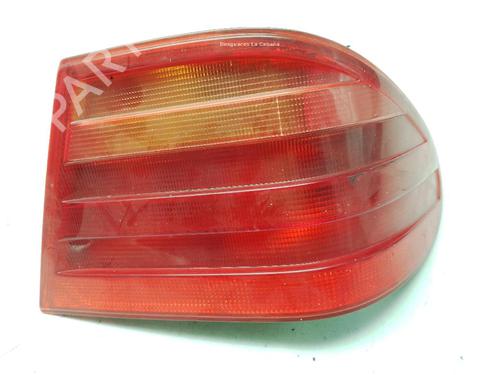 Used Right taillight Right taillight MERCEDES-BENZ E-CLASS (W210) [1995-2003] 40037907 40037907