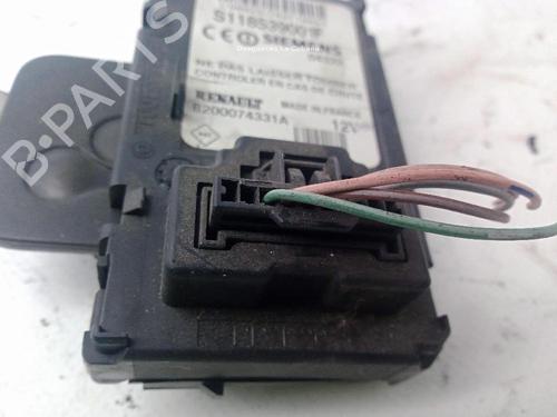 Card reader RENAULT MEGANE II (BM0/1_, CM0/1_) 1.5 dCi (BM0F, BM0T, BM2B, CM0F, CM0T) | BP22332522E4 
