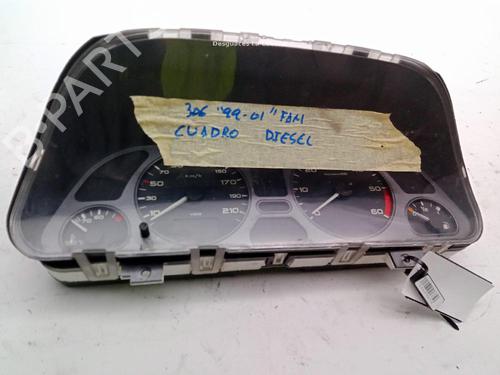 Used Instrument cluster PEUGEOT 306 Hatchback (7A, 7C, N3, N5) [1993-2003]  27254114
