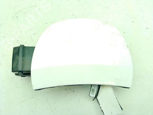fuel-flap-citroen-c4-cactus-2014-37458936 main image