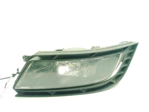 Used Right front fog light SKODA SUPERB II Estate (3T5) 2.0 TDI 16V (140 hp) 30919660