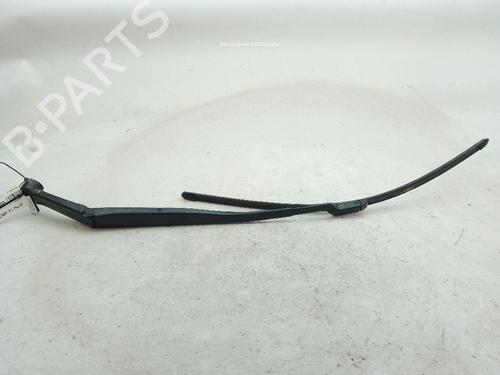 front-windshield-wiper-arm-toyota-c-hr-_x1_-2016-24544953 main image
