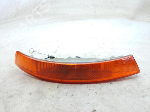 Used Right front indicator RENAULT TRAFIC II Van (FL) 2.5 dCi 135 (FL0D) (135 hp) 25734835