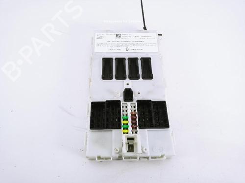 Used Fuse box BMW 3 Touring (F31) 318 d (150 hp) 18367705