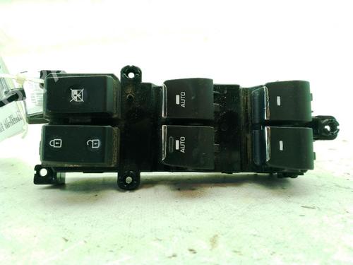 Used Left front window switch HYUNDAI TUCSON (TL, TLE) 1.6 CRDi hybrid 48V All-wheel Drive (136 hp) 25984610