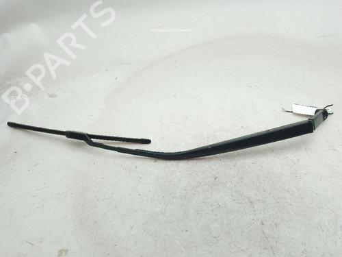 front-windshield-wiper-arm-toyota-c-hr-_x1_-2016-24544480 main image