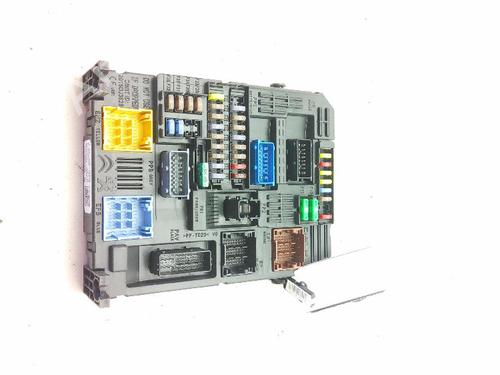 Used Fuse box CITROËN SPACETOURER Bus (V_) 2.0 BlueHDi 150 (150 hp) 20505639