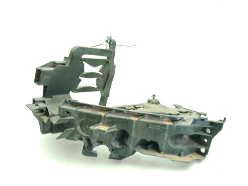 Venstre forlygtestøtte Venstre forlygtestøtte AUDI Q5 (8RB) 2.0 TDI quattro (170 hp) 33975952 33975952