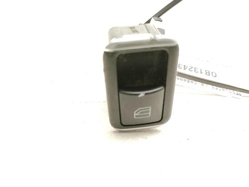 Used Right front window switch Right front window switch 36833486 36833486