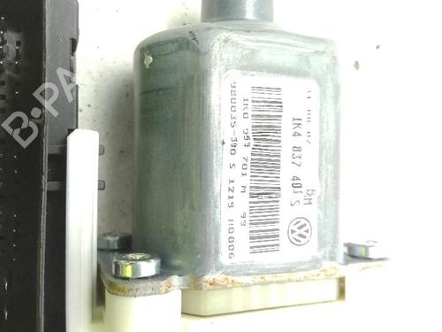 Used Left front window motor Left front window motor VW GOLF V (1K1) 1.9 TDI (105 hp) 33232845 33232845