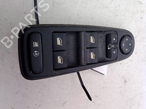 Used Left front window switch CITROËN C4 Grand Picasso I (UA_) 2.0 HDi 138 (136 hp) 28596467