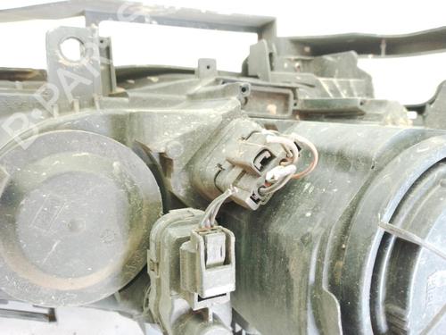 Left headlight RENAULT MEGANE II Saloon (LM0/1_) 1.9 dCi | BP32490625C28