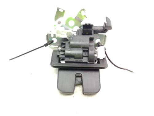 Used Tailgate lock AUDI A3 Sportback (8VA, 8VF) 1.6 TDI (110 hp) 28714556