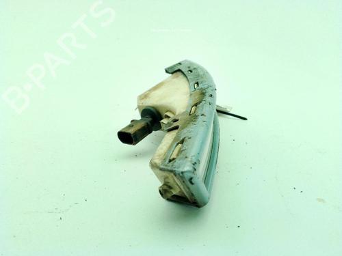 Right front indicator VW PASSAT B6 (3C2) 2.0 TDI | BP31583330C33 - Image 2