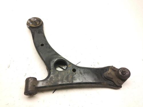 Used Left front suspension arm TOYOTA COROLLA (_E12_) 1.6 VVT-i (ZZE121_, ZZE121R) (110 hp) 24002684