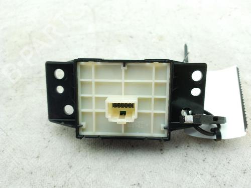Switch TOYOTA COROLLA Estate (_E21_) 1.8 Hybrid (ZWE211) | BP18358919I30 