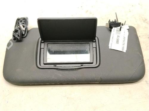 Used Left sun visor Left sun visor 37019063 37019063
