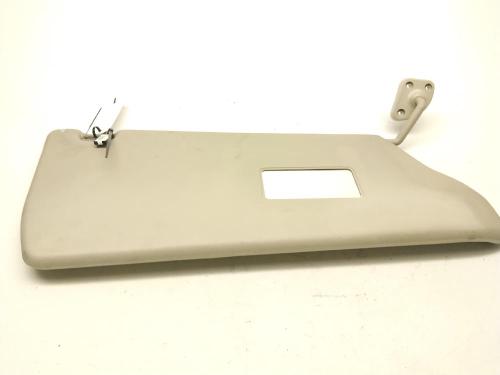 Used Right sun visor Right sun visor LAND ROVER DISCOVERY II (L318) 2.5 Td5 4x4 (139 hp) 40560669 40560669