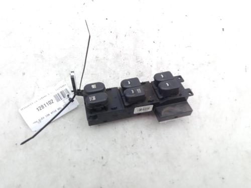 Used Left front window switch HYUNDAI i30 (FD) 1.6 CRDi (116 hp) 24044229