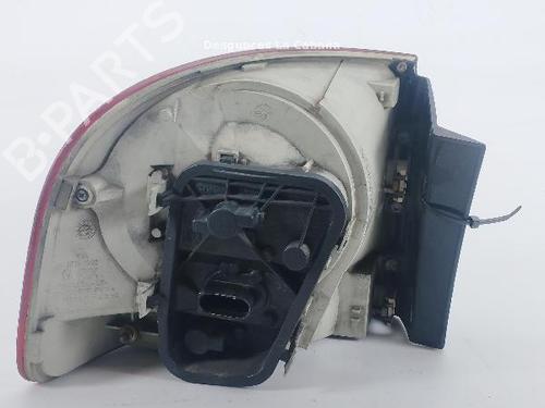 Right taillight VW TOUAREG (7LA, 7L6, 7L7) 3.0 V6 TDI | BP18376238C35 