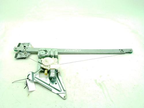 Used Front right window mechanism Front right window mechanism MERCEDES-BENZ SPRINTER 3,5-t Bus (B906) 318 CDI (906.731, 906.733, 906.735) (184 hp) 33953928 33953928