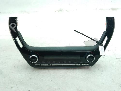 Used Climate control Climate control TOYOTA COROLLA Estate (_E21_) 2.0 Hybrid (MZEH12) (180 hp) 24002521 24002521
