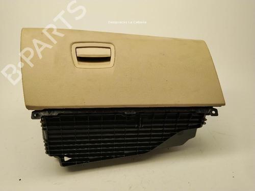 Used Glove box Glove box 37067357 37067357