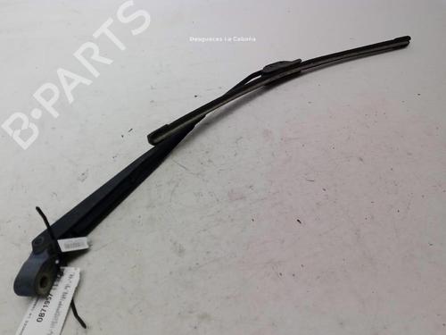 Used Front windshield wiper arm NISSAN TERRANO II (R20) 2.7 TDi 4WD (125 hp) 29329082