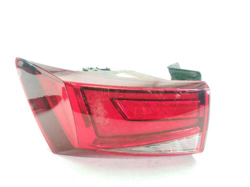 Venstre baglygte SEAT ATECA (KH7, KHP) 1.4 TSI (150 hp) 32280497